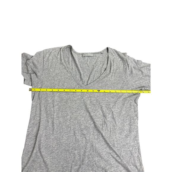 Vince Gray V-Neck T-Shirt Women’s Size L Short Sleeve Lightweight Basic Tee - Picture 5 of 6